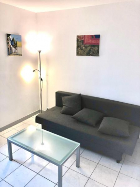 Studio Apartment near to Paris
